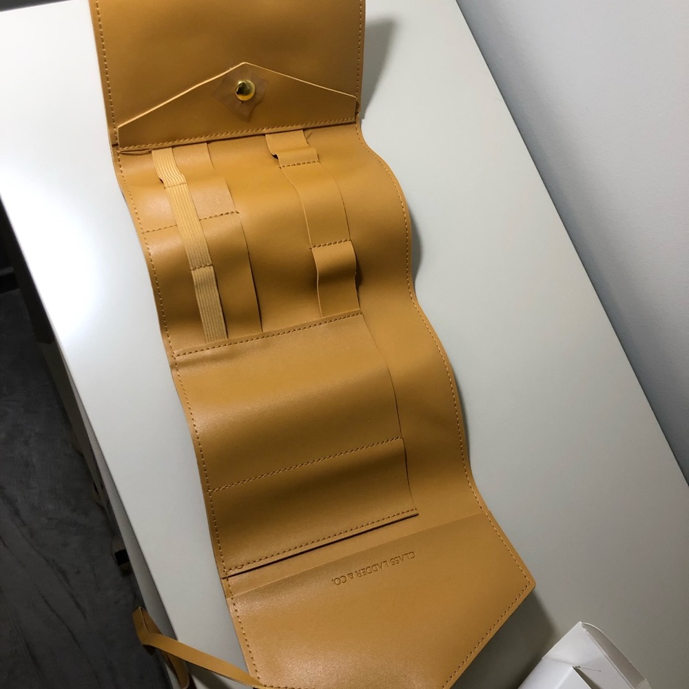 Leather Tech Organizer - Picture 2 of 4